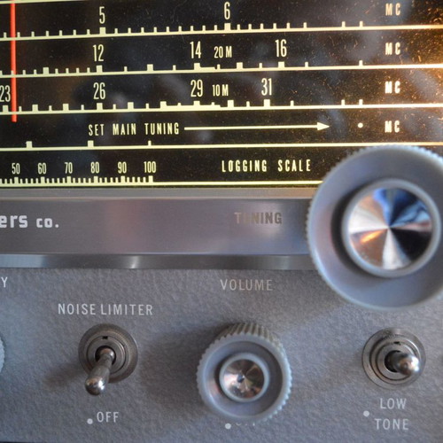 Hallicrafters S-107 receiver like new, made in 1960