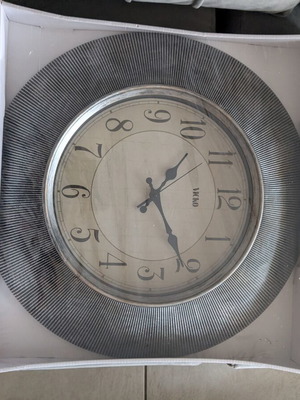 Wall clock 50 cm, analog