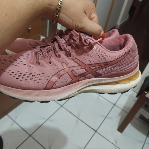Asics Gel Kayano sneakers size 41.5 like new, pink