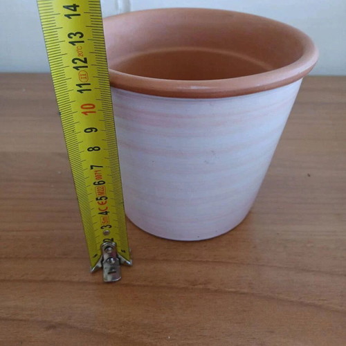 Terracotta flowerpot like new, height 11.5 cm, opening 13.5 cm