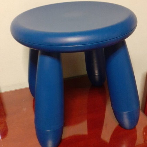Plastic stool IKEA new, base diameter 29 cm, height 29 cm