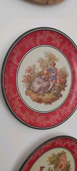 Διακοσμητικά κεραμικά πιάτα τοίχου 2τμχ Vintage εποχής 1960 σε άριστη κατάσταση Διάμετρος:0.25cm40€