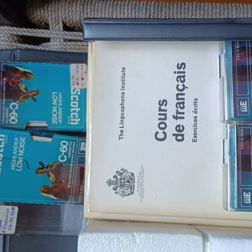 Linguaphone English and French language set used with carrying case
