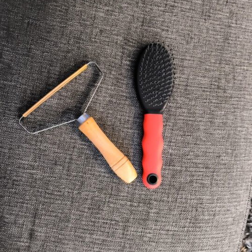 Dog Brush and Lint Remover like new, sold together