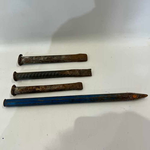 Vintage set of 4 old chisels used