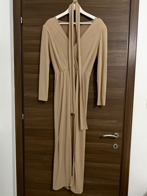 Nazezhda beige maxi dress like new with shimmer finish