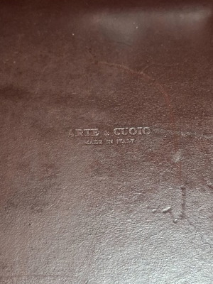 Arte & Cuoio luxury leather valet tray with metal core