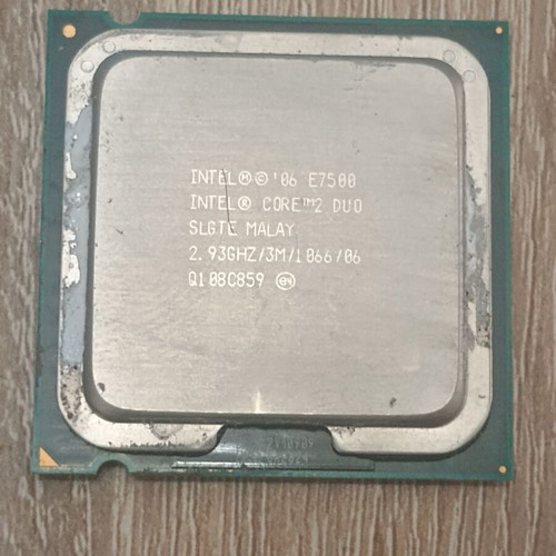 Core 2 Duo 2.93 GHz processor like new, functional