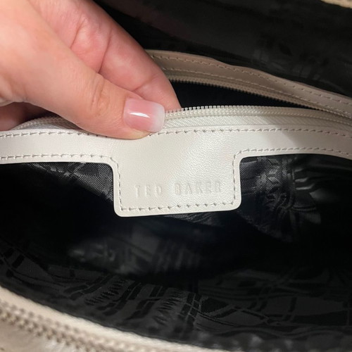 White leather shoulder bag Ted Baker like new