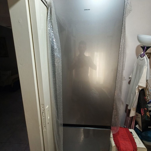 Refrigerator like new, used 4 months