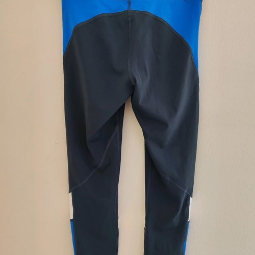 Set of 5 leggings like new, various sizes and designs