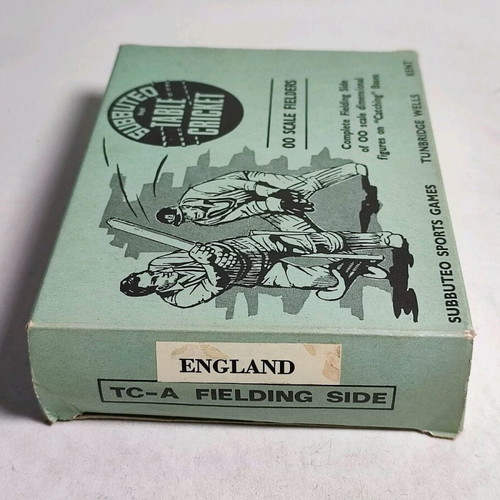 Subbuteo cricket team from 1975 like new