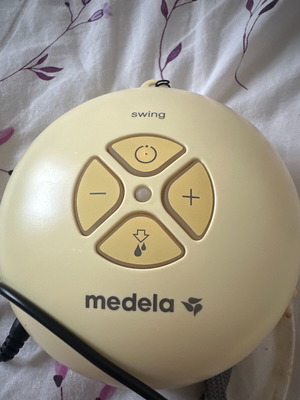Medela breast shield like new