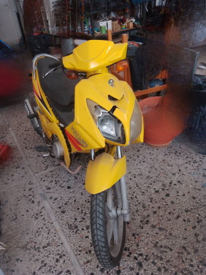 Μηχανάκι Haojin μεταχειρισμένο με βλάβη, 115 cc, σκούτερ