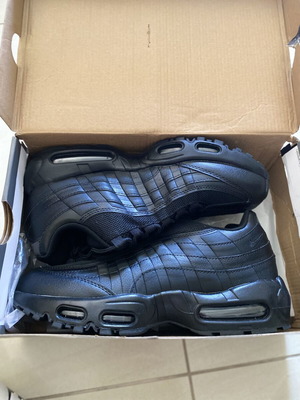 Nike Air Max 95s sneakers black size 45 new