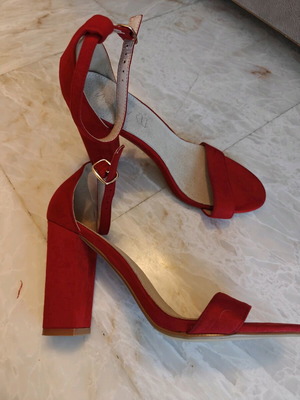 Red suede-style sandals like new, size 41