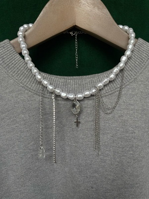 Necklace with pearl and steel elements, new, adjustable