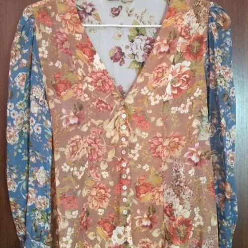 Zara Floral Patchwork Blouse Large like new, multicolor