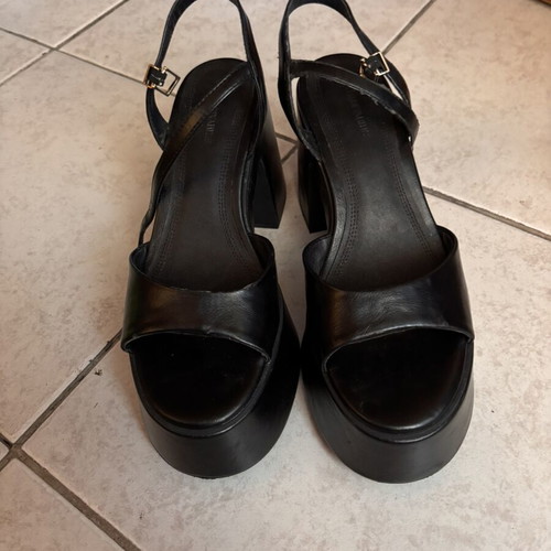 Stradivarius black sandals like new, size 38, narrow fit