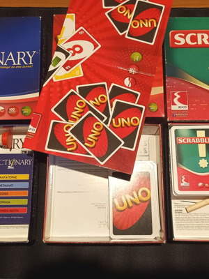 EKO travel board games set: Uno, Scrabble, Pictionary