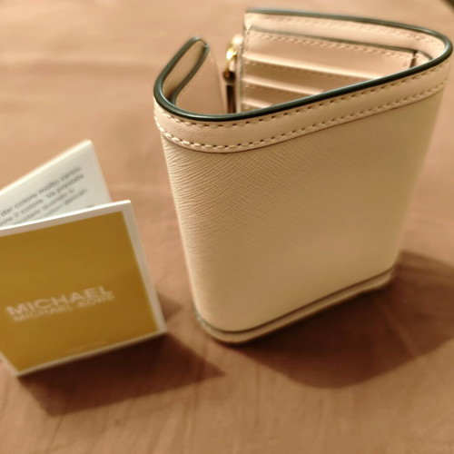 Michael Kors Leida Medium Bifold Wallet, powder blush