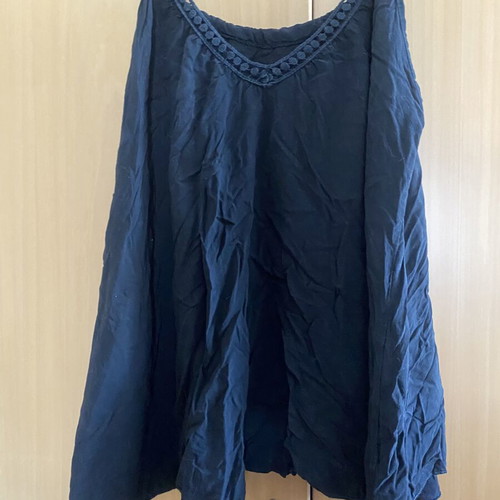 Black Flowy Top with Decorative Lace Trim like new