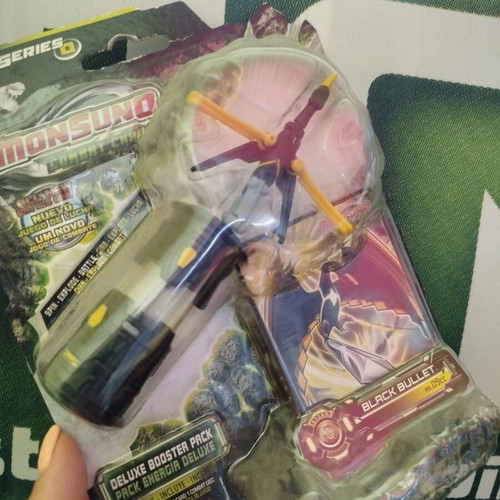 Monsuno Black Bullet Deluxe Booster Pack new