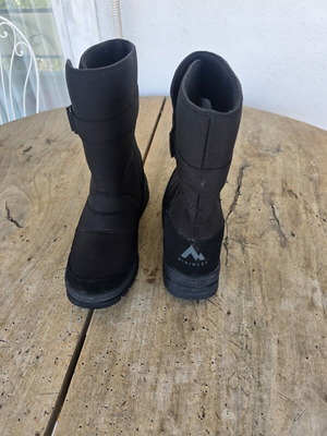 Mc Kinley boots like new, size 45, black