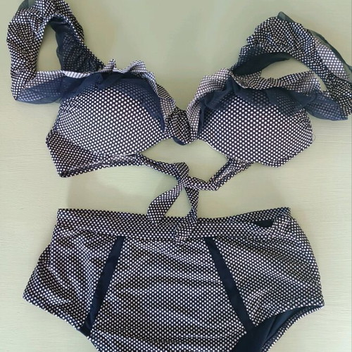 Sogno D'oro Italian swimsuit used, pin-up design with ruffles