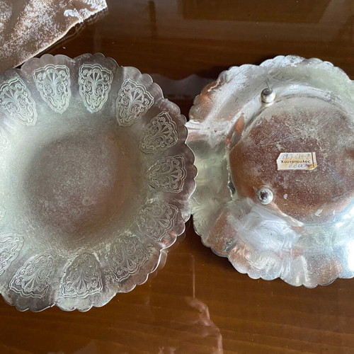 Vintage decorative bowls set of 2 used with engraved design