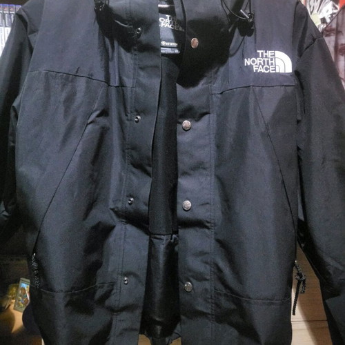 The North Face Gore-Tex jacket new, size XS, black