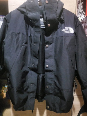 The North Face Gore-Tex jacket new, size XS, black