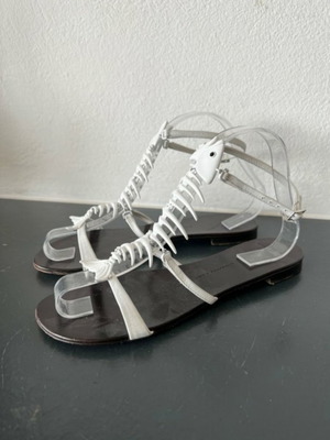 РАЗПРОДАЖБА !!!! Giuseppe Zanotti, размер 37