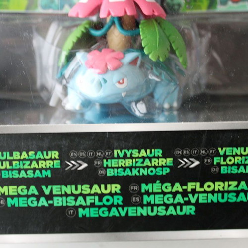 Pokemon 2015 set of 4 figures Bulbasaur Ivysaur Venusaur Mega Venusaur new