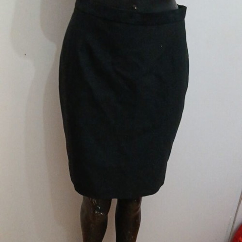 Escada black wool skirt like new, size L 40 12