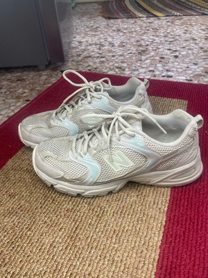 New Balance 530 αθλητικά μεταχειρισμένα, μέγεθος 39,5, άσπρα