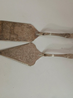 Serving spatulas like new, set