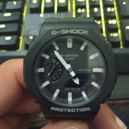 G-Shock watch like new, black unisex