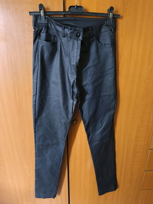 Elastic pants black leatherette and burgundy leggings like new