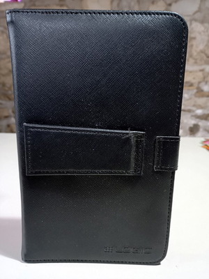 Tablet case with keyboard like new, 7¨