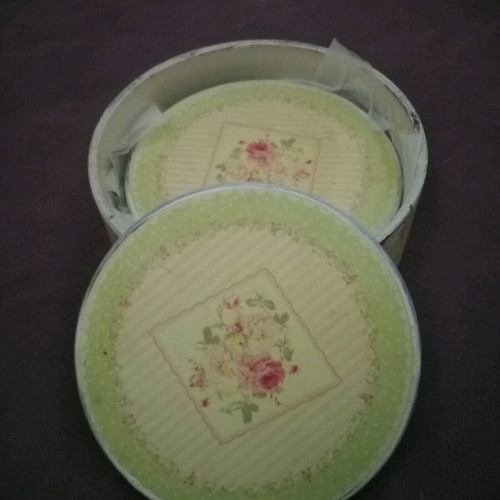 French coasters set of 6 with case, mint color, like new