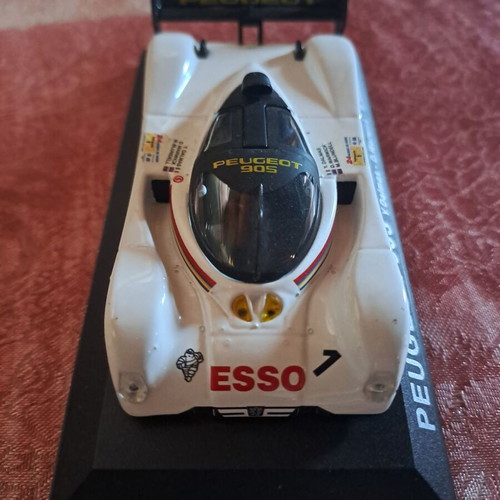Μεταλλικό μοντέλο αυτοκινήτου Peugeot 905 σαν καινούργιο, κλίμακα 1:43