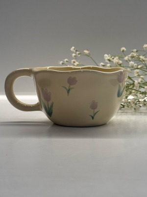 Ceramic mug in excellent condition