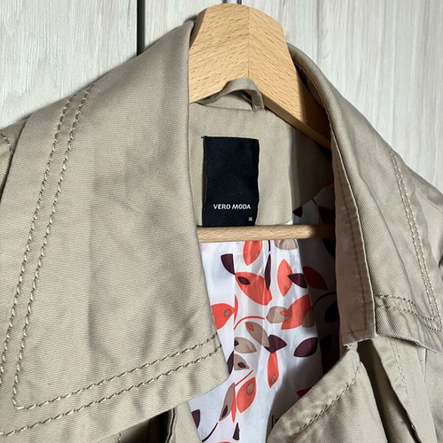 Vero Moda beige trench coat like new, size XL