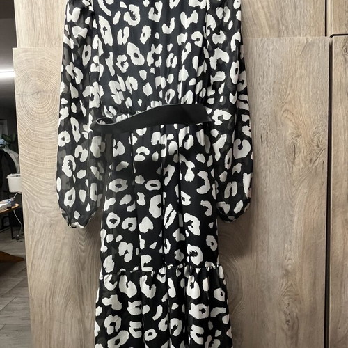 Summer women's dress new, very comfortable