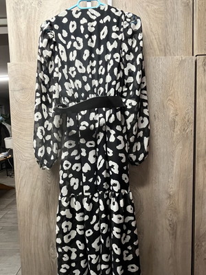 Summer women's dress new, very comfortable