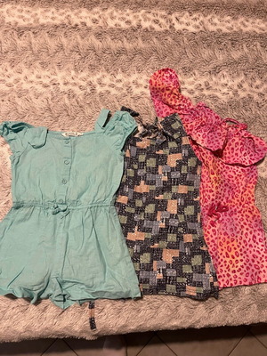 Set of 3 one-piece shorts like new, 104-110 cm