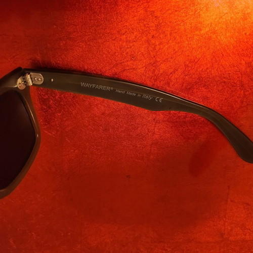 Ray-Ban Wayfarer Rare Prints sunglasses like new, multicolor