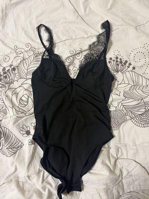Black lace bodysuit new with adjustable straps