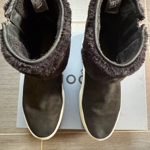 Hogan boots used, black size 39, suede with fur